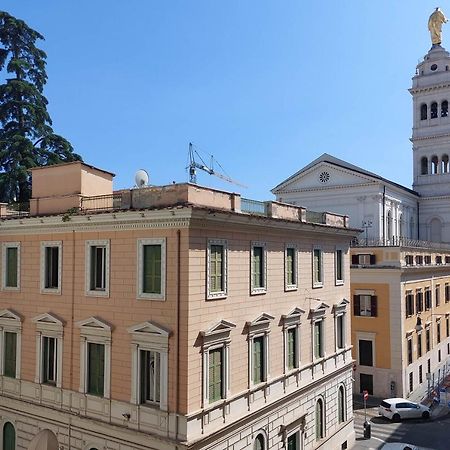 Piccola Piazza Della Liberta Roma Exterior foto